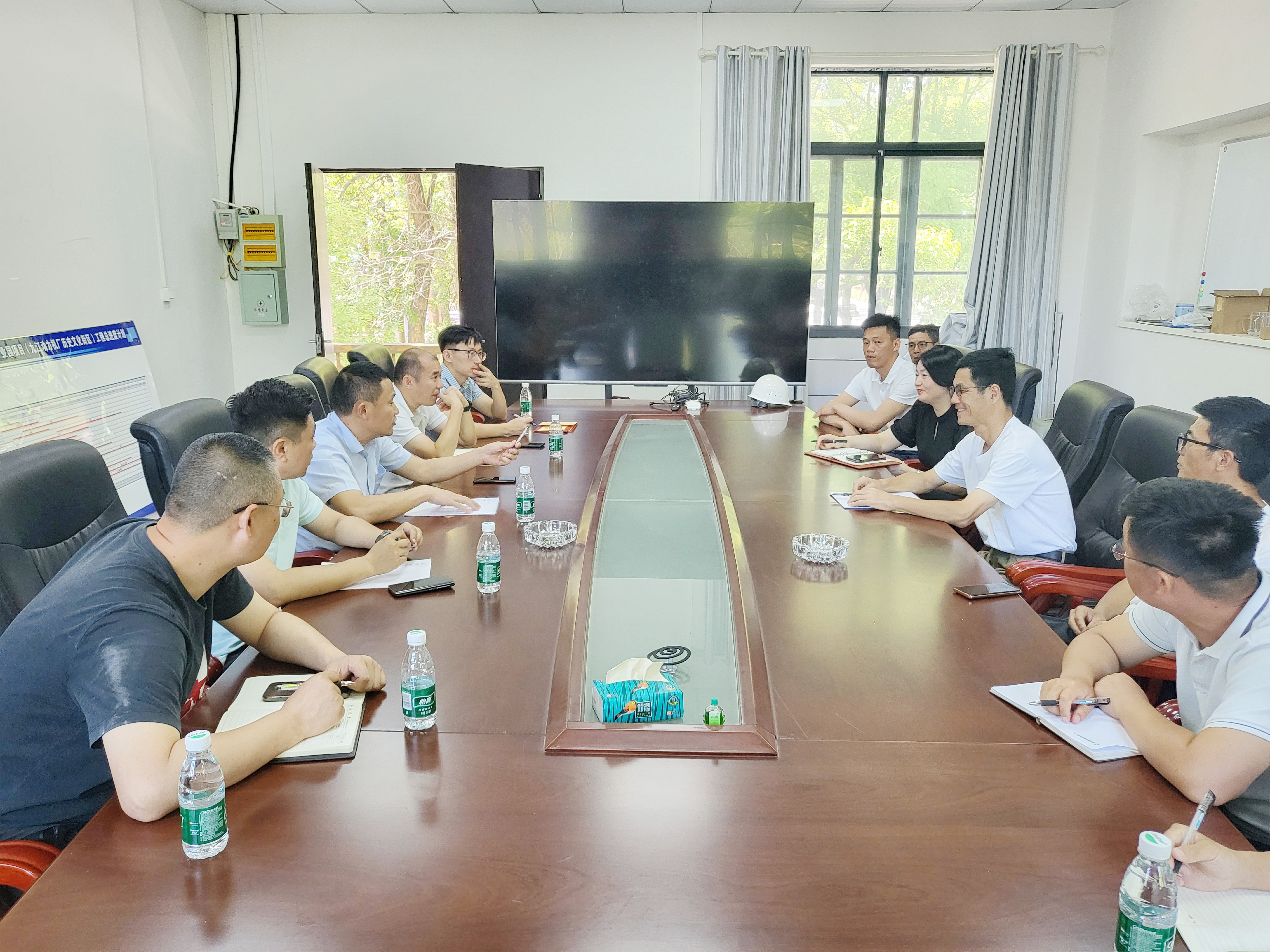 市國控集團黨委副書記、總經(jīng)理項飛主持召開九動文創(chuàng)園項目建設(shè)推進會